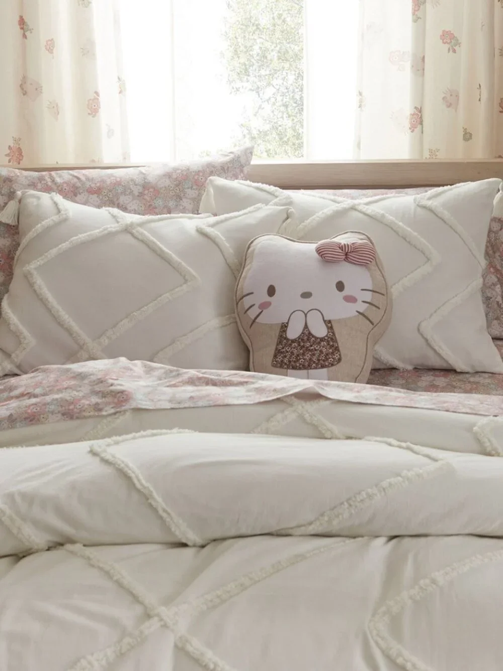 Pottery Barn Teen Ashlyn Tufted Comforter Set Twin XL NWT